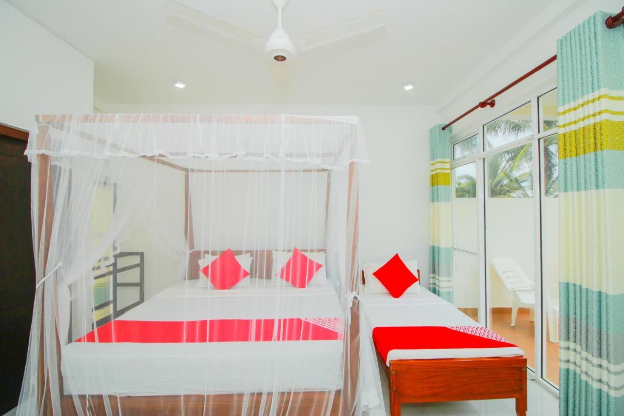 Onaro Beach View Matara Exterior photo